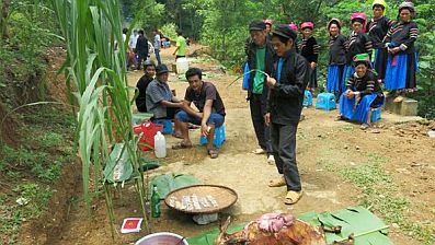 Tục Lễ cúng thần rừng của người dân tộc Pu Péo ở Hà Giang (du lịch Hà Giang)